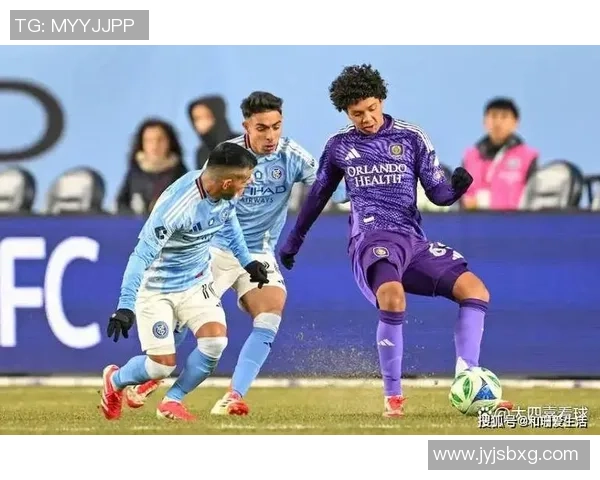 广岛三箭主帅：柏太阳神既能控球又能进攻，明日决赛会很精彩