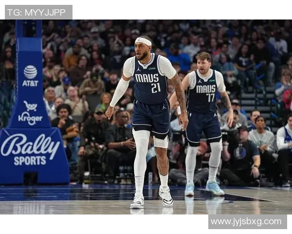 德里克·莱夫利二世和丹尼尔·加福德今晚会出战吗？独行侠对阵尼克斯的伤病陈述