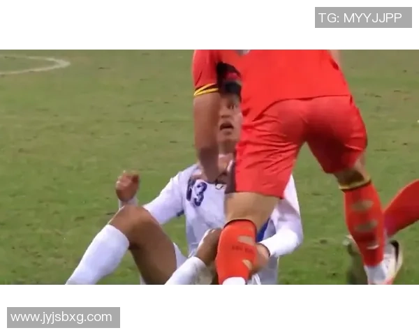 热议汪士钦红牌：对方踢人很荫蔽；染红动作太业余，是陋俗